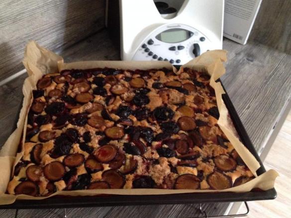 Pflaumenkuchen mit Zimtzuckerkruste