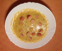 Gemüsesuppe püriert mit Frischkäse