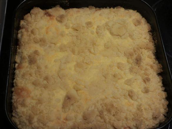 Apfelmus-Käse-Streuselkuchen