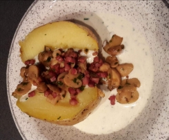 Connys Ofenkartoffeln mit Sauerrahmdip