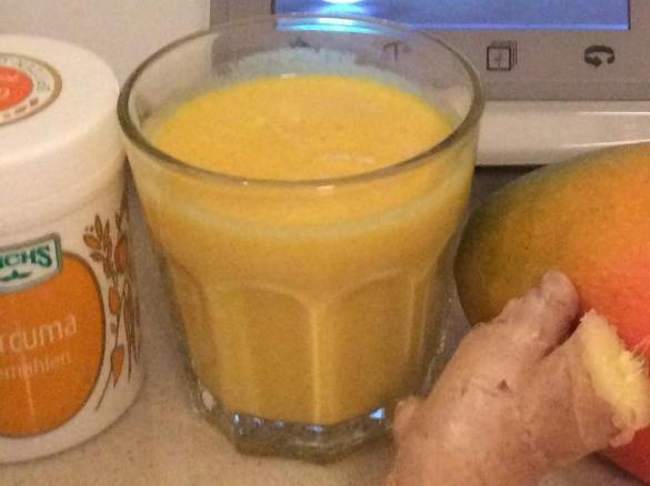 Kurkuma Mango Smoothie 