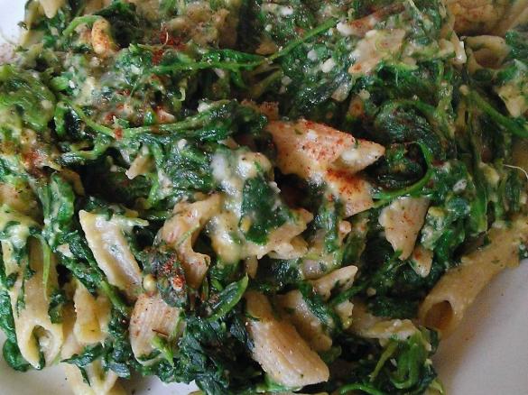 Pasta mit Spinat und veganer Käsesauce - vegan - veggie - fitness - gesund