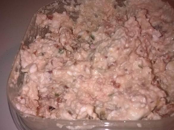 Leichter Dip mit Hüttenkäse low fat low carb