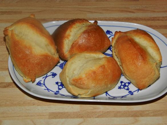 Knusprige Brötchen , Idiotensicher ;) 