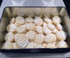 Fluffige Schneeflocken (Plätzchen)