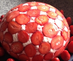Erdbeer-Kuppel-Torte 