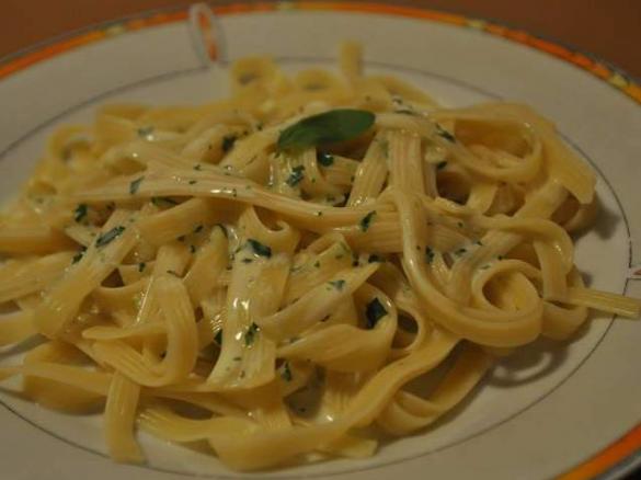 Pasta Quattro-Formaggi (Vier-Käse-Soße)