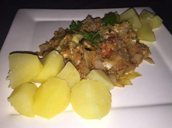  Weißkohl-Hackauflauf mit Kartoffeln