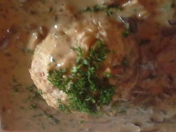 Rahmschwammerl mit Semmelknödel