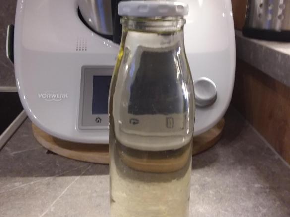 Essig-Öl-Dressing auf Vorrat