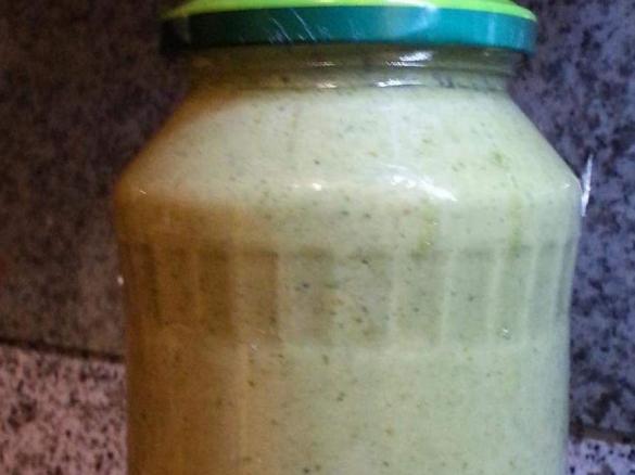 Salat dressing auf Vorrat