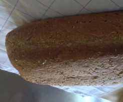 Dinkel Leinsamen Brot ohne Hefe und Sauerteig 