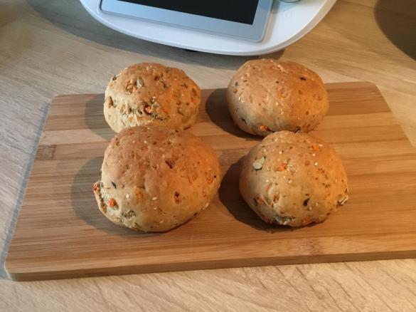 Dinkel Körner Brötchen