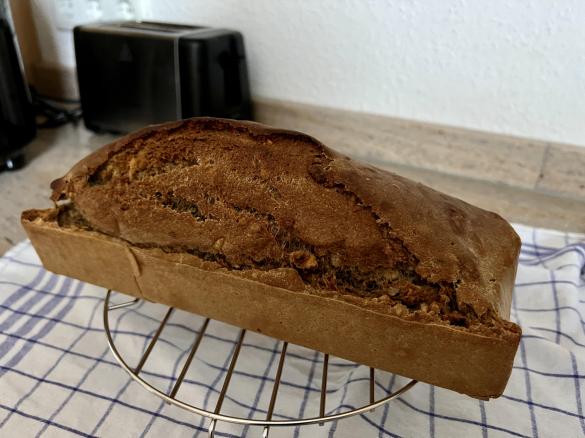Ruck Zuck Schwarzbierbrot mit Nüssen und Kernen