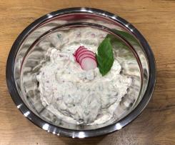 Frischkäse mit Radischen