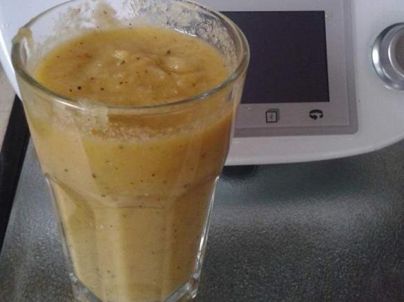 gelber Smoothie