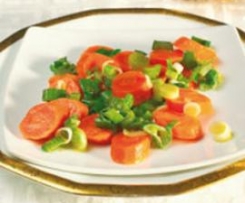 Möhrengemüse mit Frühlingszwiebeln