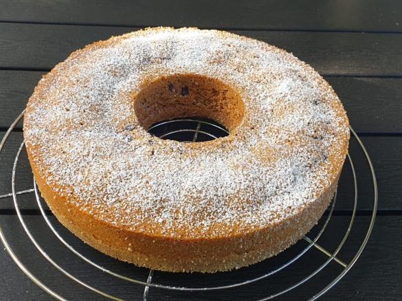 Eierlikör-Nuss-Kuchen