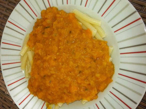 Rote-Linsen-Möhren-Sauce