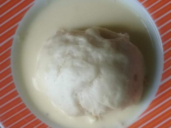 Damfnudeln mit rahmerl