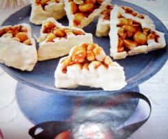 Erdnussecken mit weißer Schokolade