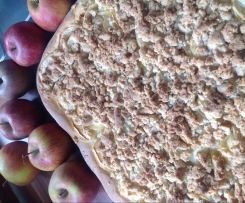 Apfelkuchen a la Tante Dora mit Butter-Mandelstreusel