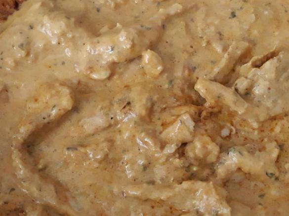 Variation Hähnchen in Zwiebel-Sahne-Soße