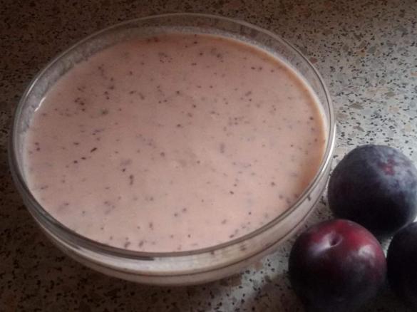 Pflaumen-Joghurt-Dessert