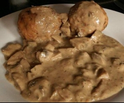 Rahmschwammerl mit Semmelknödel ... all in one