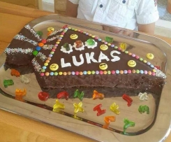 Schokoladenkuchen oder Schokoladenmuffins 