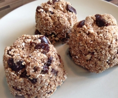 Müsliriegel mit Rosinen und Schoki