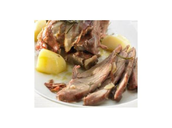 Putenkeule mit Speck und Kartoffeln