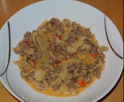 Paprika-Krauttopf mit Hackfleisch