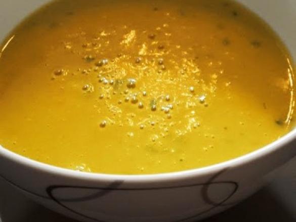 Linsensuppe, indisch / Dal Soup - vegan