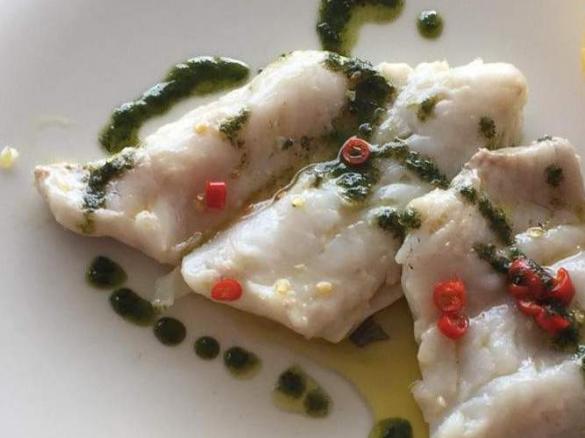 Wolfsbarsch mit Basilikumöl