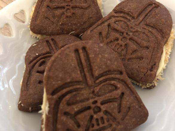 Nougat-Kokos-Plätzchen - Möge das dunkle Gebäck stets mit dir sein!