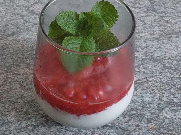 Quark - Mousse mit Erdbeeren - LOW CARB
