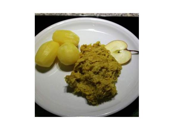 Curry-Sauerkraut-Gulasch