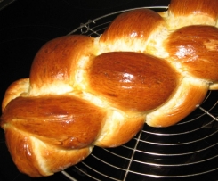 Sonntagszopf mit Sauermilch