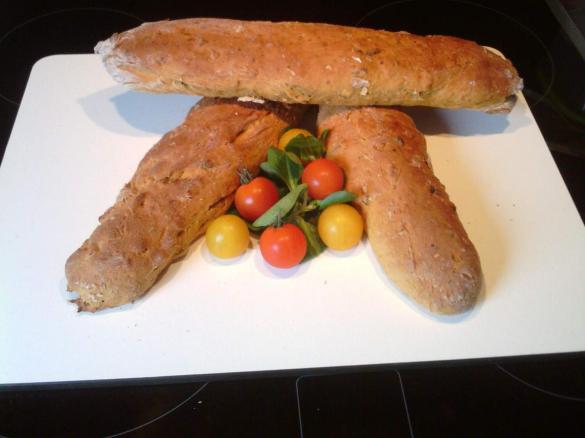 würziges Tomatenbaguette