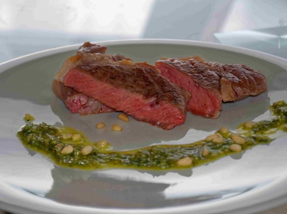 Geräuchertes Entrecote (Sous Vide) mit Kapern-Vinaigrette