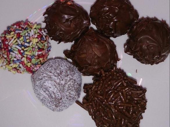 Nougat-Aperol-Pralinen