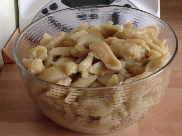 Klösse vom Brett von Oma Elli