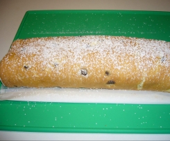 Biskuitrolle mit Joghurt Sahne und Mandarinen