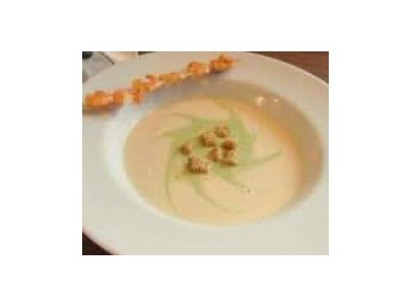 Pastinaken-Petersiliensüppchen 