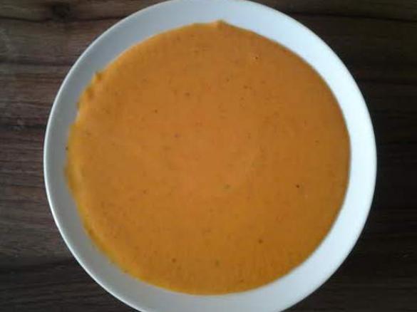 Schnelle, vegane Tomatensuppe