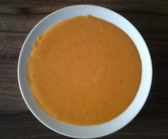 Schnelle, vegane Tomatensuppe