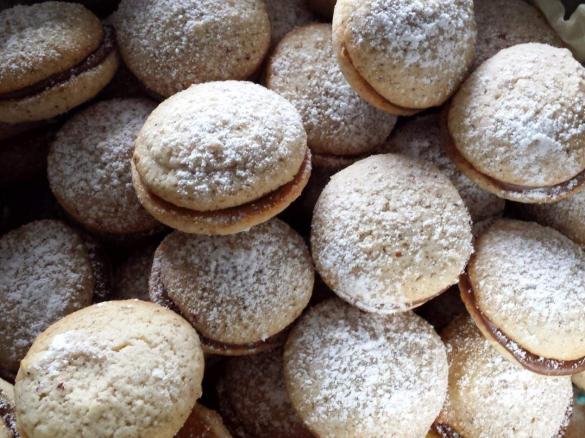 Nougatknöpfe (Finessen 06/2014)