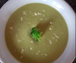 Broccoli-Suppe mit Gruyère