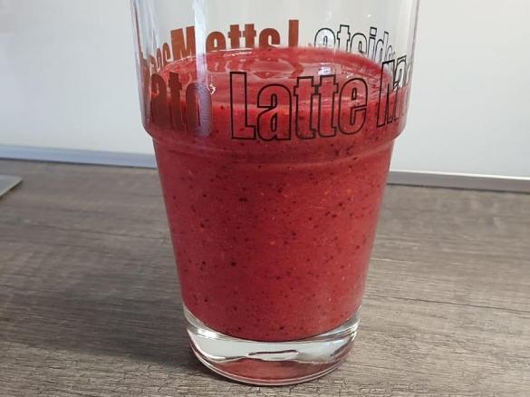 Smoothie mit Früchten